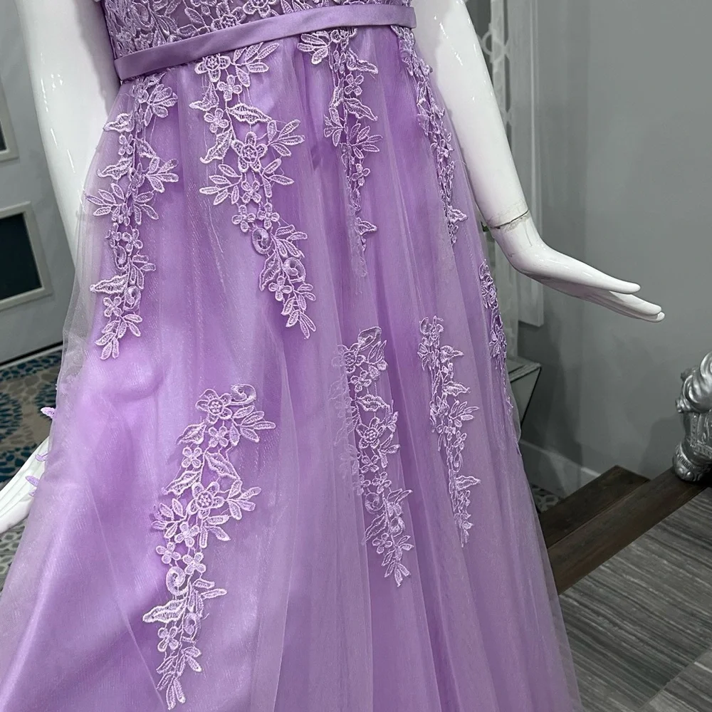 NWOT 💜 Lilac Lavender Gown/Dress - Picture 8 of 17
